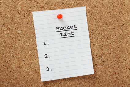 Blank Bucket List on a cork notice board